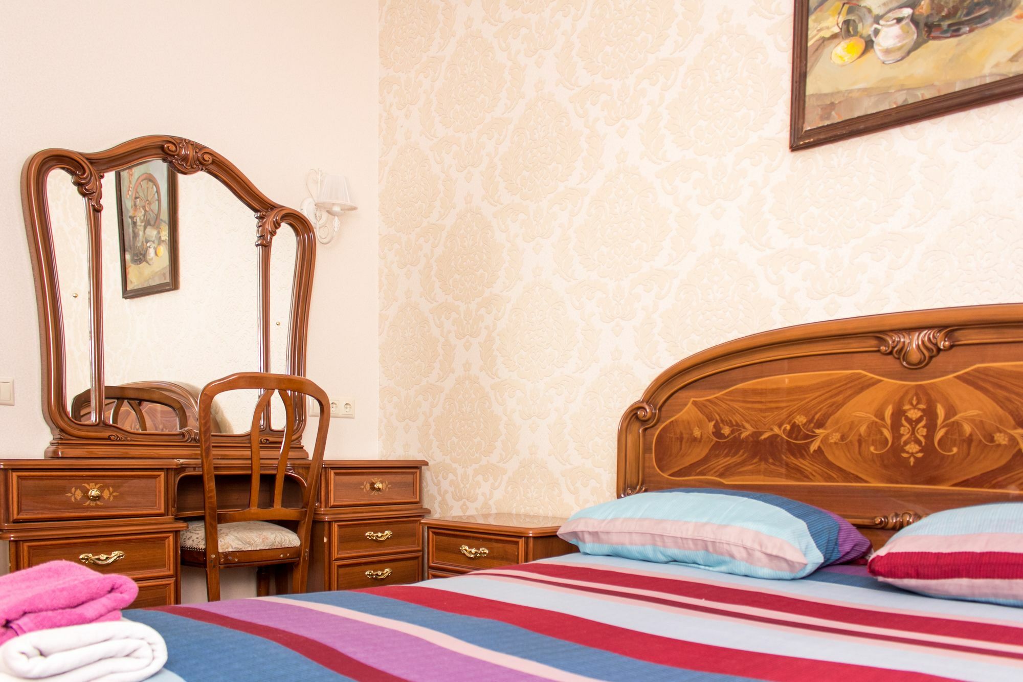 Trinity Hostel & Tours Minsk Buitenkant foto